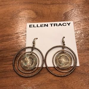 NWT Ellen Tracy Drop Earrings